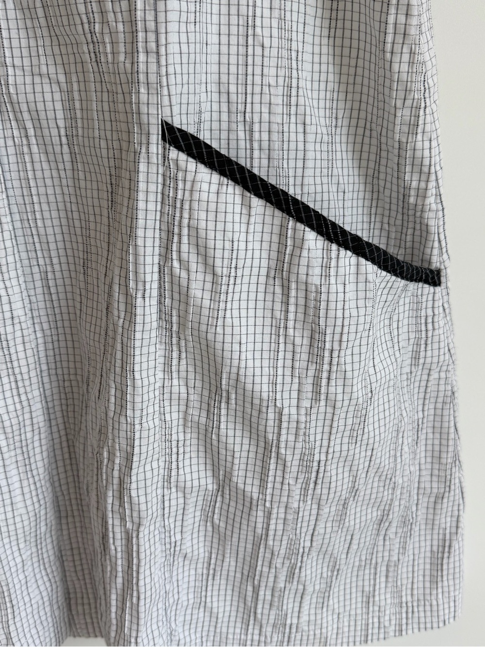 Yushi Made in USA Crinkle Check Tunic Top L White Black Sleeveless Front Pockets - Picture 7 of 11